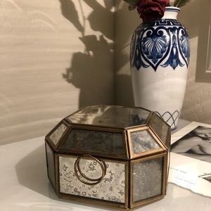 SALE! 🎉Anthro Vintage Style Jewelry Box